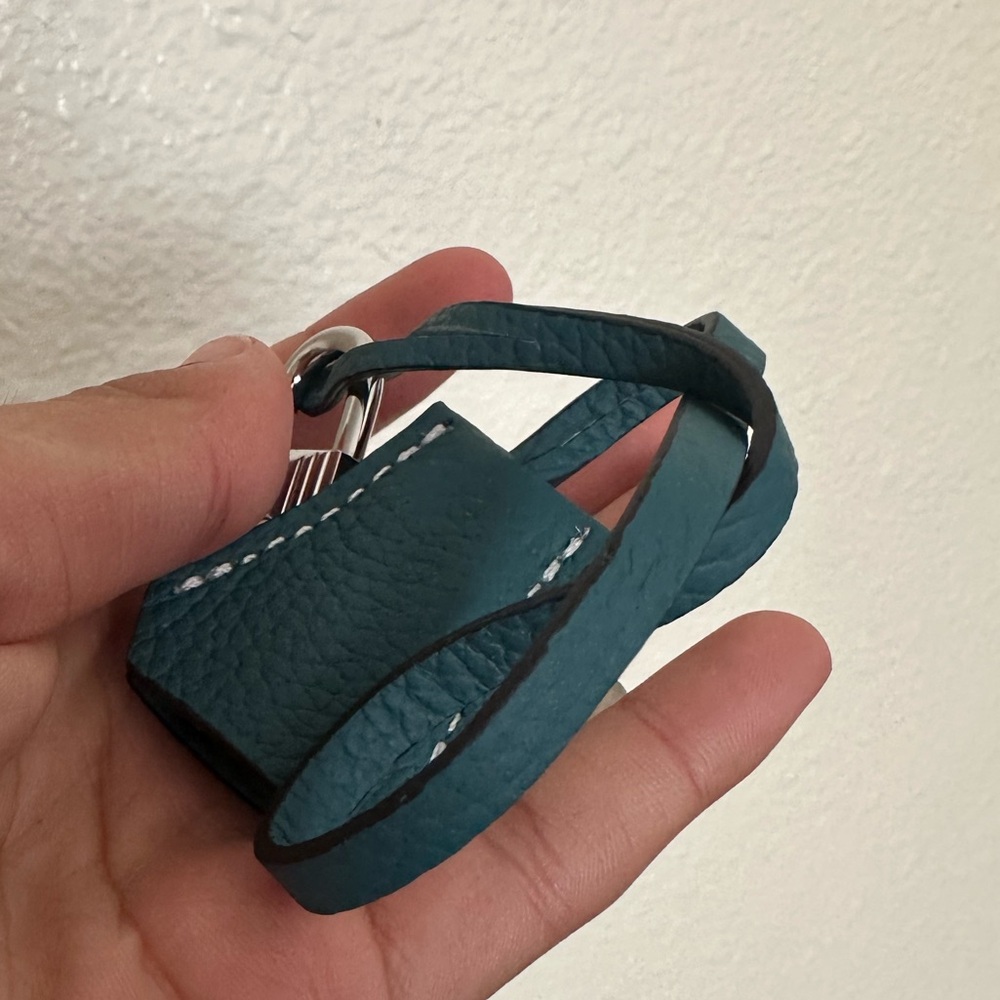 Elegant Teal Handbag with Scarf Accent - Picture 7 of 7